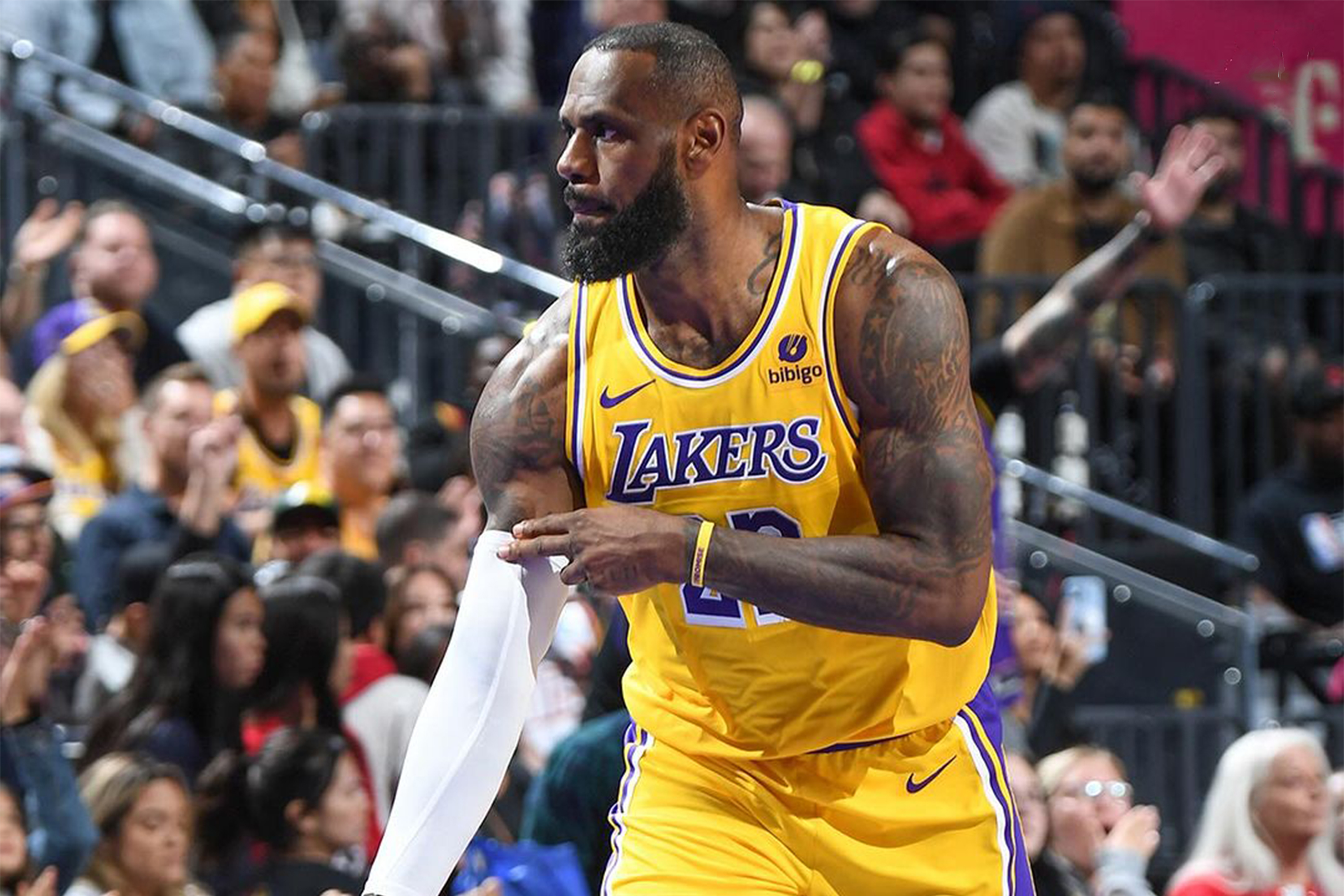 LeBron scores 30 Lakers Advance to In Season Tournament Finals